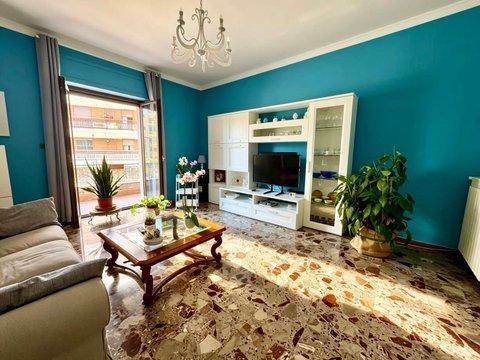 Appartamento in Via Adige s.n.c, Centro Città, Marano di Napoli