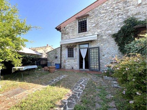 Casale/cascina in Località Querciola, 12, Calenzano
