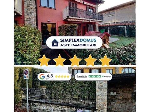 Bilocale in Via Nesa, Alzano Lombardo