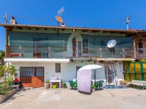 Casa indipendente in Via Cantone Moietto, Lauriano
