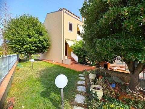 Villetta a schiera in Via Carducci, Pedaso