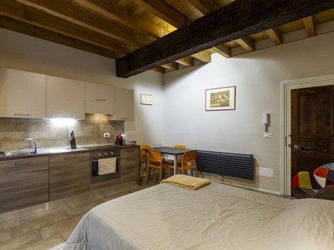 Monolocale in Via delle Torri, 2, Ivrea