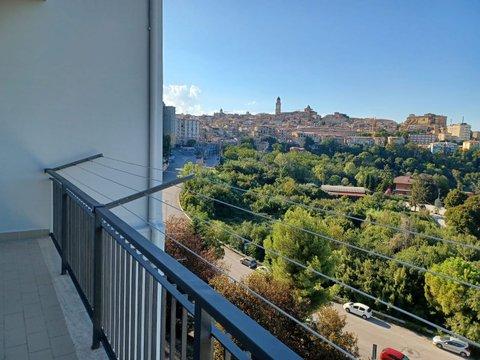 Trilocale in Corso Fratelli Cairoli, Cairoli - Santa Lucia, Macerata