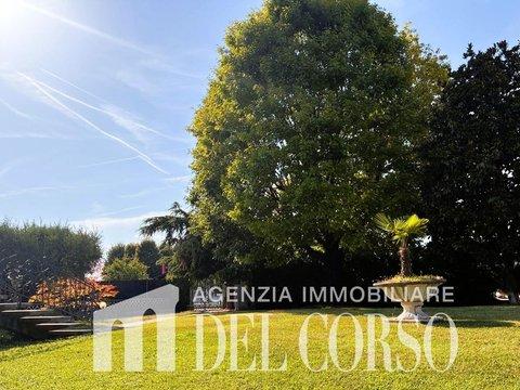 Villa in Via E. Toti, Azzano Decimo