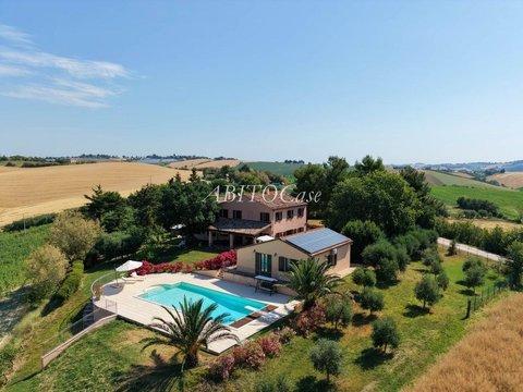 Casa indipendente in Contrada Pian Volpello s.n.c, Castelleone di Suasa