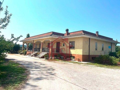 Villa in Strada Pantani da Basso s.n.c, Porto Badino - Litoranea Circeo, Terracina
