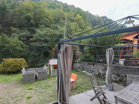 Appartamento in Via Conte E. Lombardo, 11, Campomorone