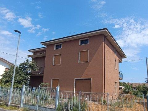 Casa indipendente in Via Paderno s.n.c, Seriate