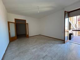Trilocale in Via Umberto I, Centro Storico, Foligno