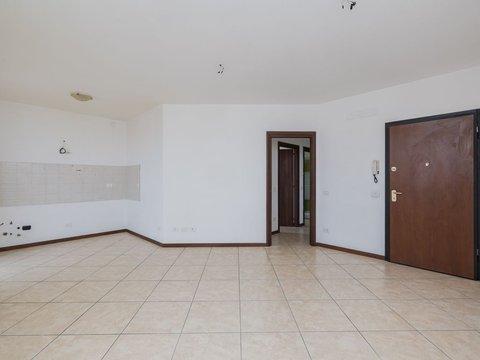 Trilocale in Via Regina Adelaide, 8, Corteolona e Genzone