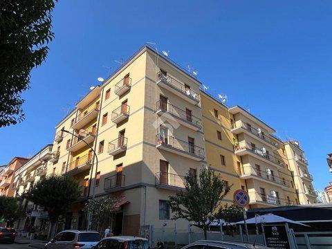 Quadrilocale in Via Giosuè Carducci, 8, A. Annarumma - A. Gasperi, Avellino