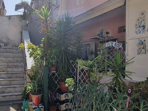 Casa indipendente in Via Vincenzo Calvanese, Amendola - Pellico - Gasperi, Afragola