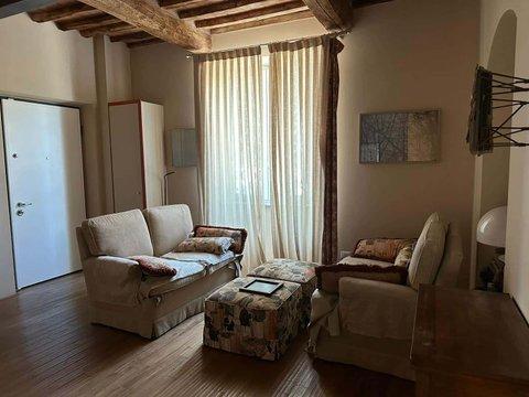 Trilocale in Via Cairoli, 27, Marina di Carrara, Carrara