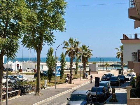 Trilocale in Via Pola, 32, Via Cristoforo Colombo - Zona Porto, Francavilla al Mare