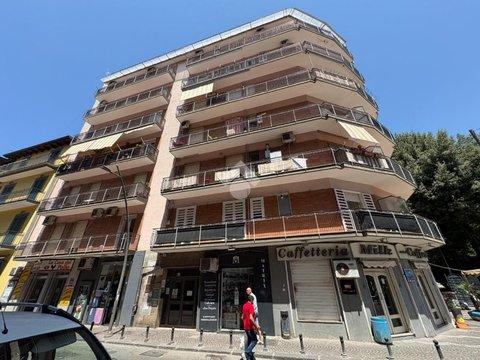 Quadrilocale in via Vincenzo Merolla, 6, Centro Città, Marano di Napoli