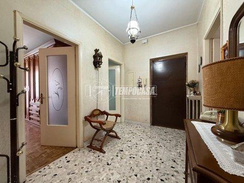 Trilocale in Via Giovanni Arduino, Grugliasco