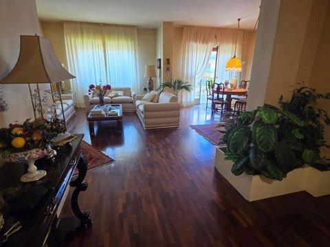 Quadrilocale in Via Ausonia s.n.c, Resuttana - Gasperi - Nebrodi, Palermo