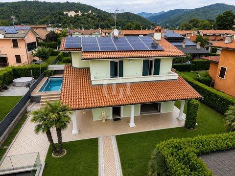 Villa in Via Biline, 34, Rodengo-Saiano
