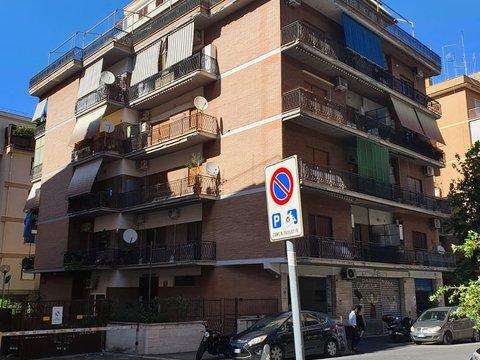 Trilocale in Via Giuseppe Donati, 41, Casal Bruciato, Roma