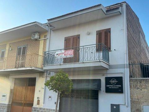 Casa indipendente in Trento, 40, Centro, Mondragone