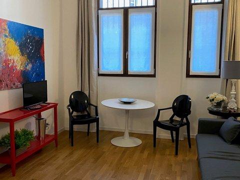 Bilocale in Via Flavio Baracchini, 2, Missori - Augusto, Milano