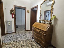 Trilocale in Via Monte Antelao, 1 /b, Carpenedo, Mestre