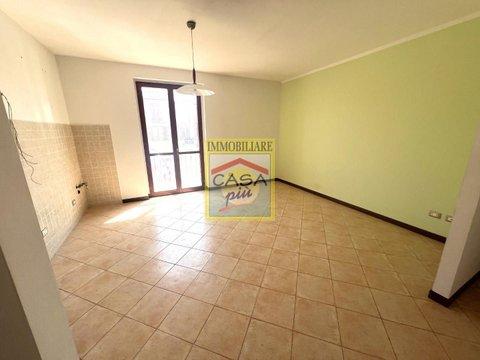 Trilocale in Via Rodolfo Berretta, 91, San Lorenzo alle Corti, Cascina