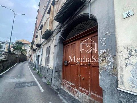 Monolocale in Via Caportano, 2, Centro, Portici