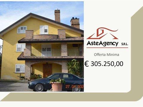 Appartamento in Strada Della Difesa, s.n.c, Picerno