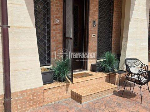 Trilocale in Via San Antonio da Padova, Soverato