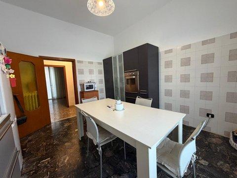 Trilocale in Via Ugo La Malfa, 5, Zona Sud - S. Francesco da Paola, Monopoli