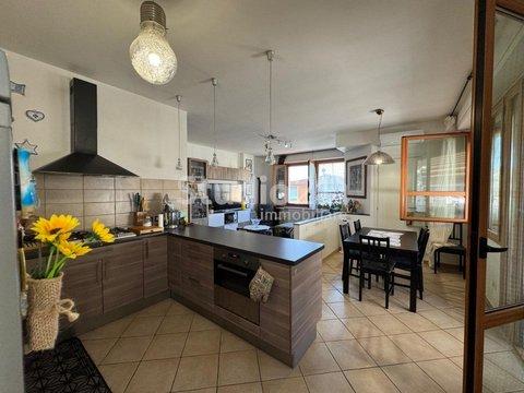 Quadrilocale in Viale Guglielmo Marconi, Incisa Centro - Massa, Figline e Incisa Valdarno