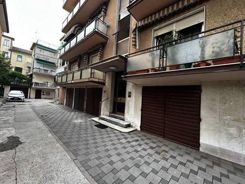 Appartamento in Via Monte Nero, 16, Piave-Piraghetto, Mestre