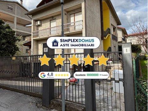 Appartamento in Via Giovanni Paisiello, San Sisto, Perugia
