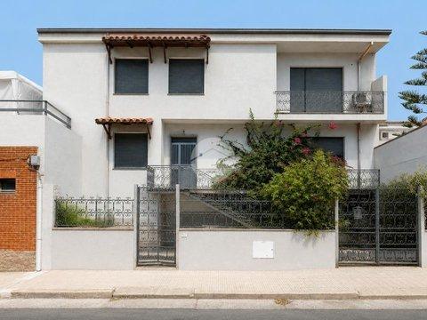 Appartamento in Via Trieste, 51, Dolianova