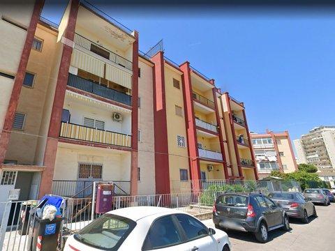 Trilocale in Via Sicilia, 22, San Paolo, Bari