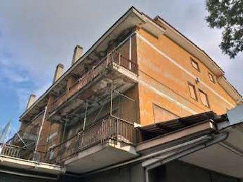 Appartamento in Via Appia Vecchia, 4, Genzano di Roma