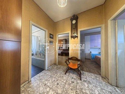 Trilocale in Via Madonna delle Rose, 14, Filadelfia, Torino