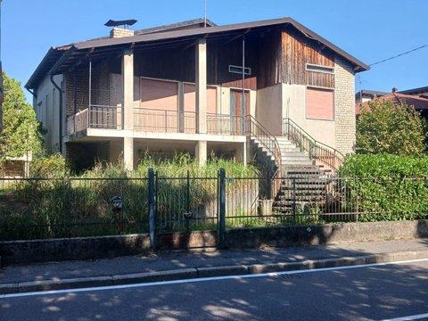 Villetta bifamiliare in Via Sabbio, 2, Dalmine