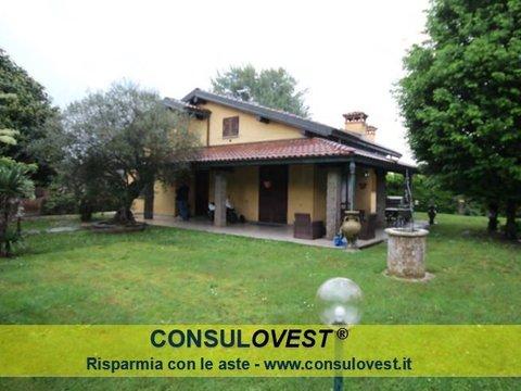 Villa in Via G. Pascoli, 37, Cadorago