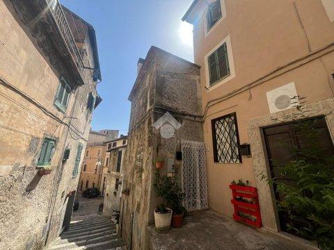 Trilocale in Via Palestro, 81, Subiaco