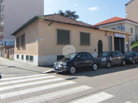 Villa in Via Sette Comuni, 15, Lingotto, Torino