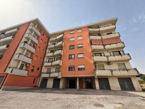 Quadrilocale in Via dei Castagni, Difesa Grande - Zona Via delle Acacie, Termoli