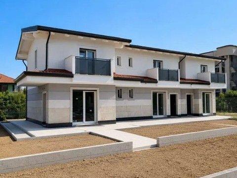 Villetta a schiera in Via Col di Lana s.n.c, Brugherio