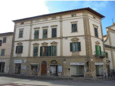 Quadrilocale in Via Fratelli Cairoli, Centro, Fucecchio