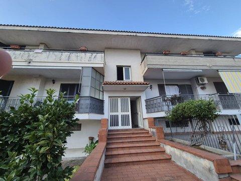 Casa indipendente in Traversa Giulio Cesare, 20, Somma Vesuviana