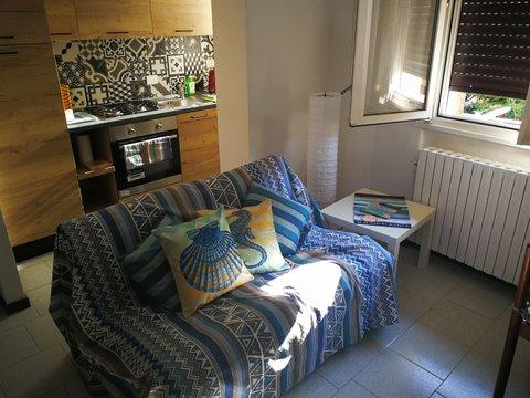 Monolocale in Via Don Carlo Gerosa, 10, Angera