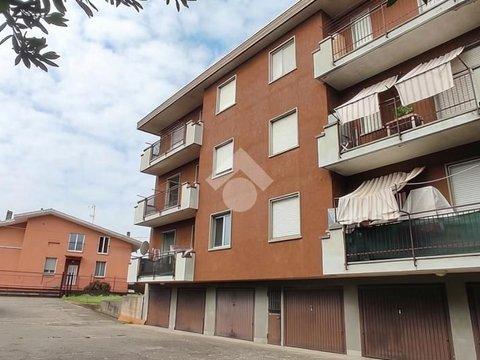 Trilocale in Via Monte Grappa, 10, Lonate Pozzolo