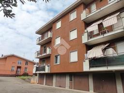 Trilocale in Via Monte Grappa, 10, Lonate Pozzolo