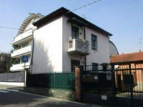 Trilocale in Via Alfonso Marelli, 30, San Fruttuoso, Monza